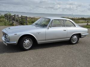 Image 7/8 of Alfa Romeo 2600 Sprint (1965)