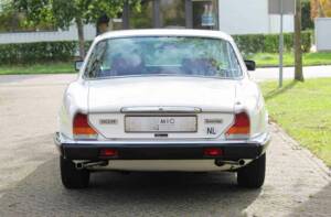 Bild 58/68 von Jaguar XJ 6 4.2 (1985)