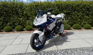 Image 2/10 of BMW HP2 Sport (2010)