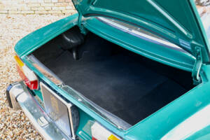 Image 17/50 of Alfa Romeo 2000 GTV (1973)