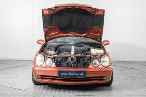 Image 38/50 of Mercedes-Benz CLK 430 (1999)