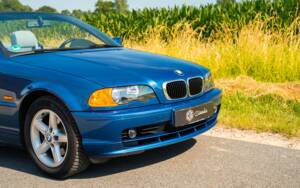 Image 5/31 of BMW 325Ci (2001)