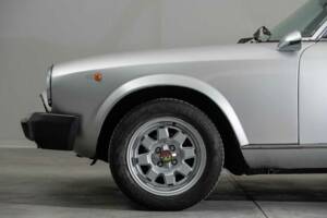 Imagen 7/29 de FIAT Pininfarina Spidereuropa (1983)