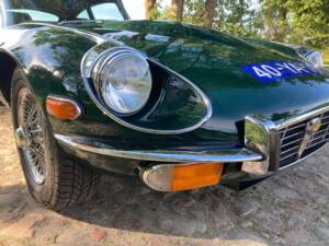 Afbeelding 16/47 van Jaguar E-Type V12 (2+2) (1973)