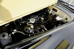 Image 38/50 of Bentley S 1 Continental DHC (1955)