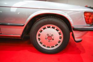 Afbeelding 14/14 van Mercedes-Benz 420 SL (1987)