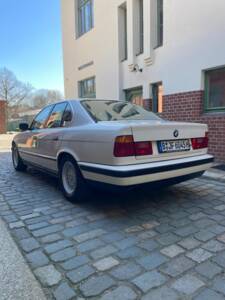 Bild 11/82 von BMW 525i (1993)