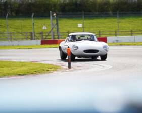 Bild 11/50 von Jaguar E-Type 3.8 (1964)