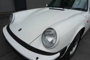 Bild 15/51 von Porsche 911 Carrera 3.2 (1986)