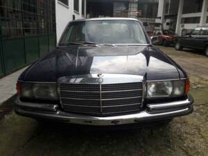 Image 5/25 de Mercedes-Benz 280 SE (1979)