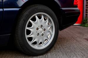 Image 28/44 de Mercedes-Benz SL 320 (1996)