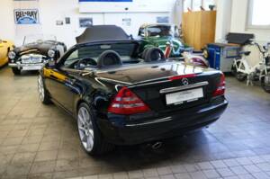 Image 17/48 of Mercedes-Benz SLK 230 Kompressor (2003)