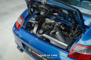 Bild 13/23 von Porsche 911 Carrera 4S (2006)