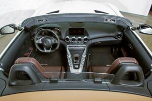 Immagine 15/20 di Mercedes-AMG GT-C Roadster (2018)