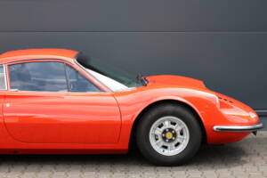 Image 28/35 of Ferrari Dino 246 GT (1972)