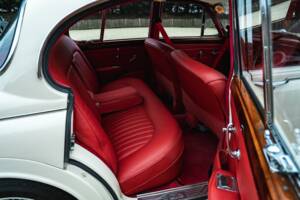 Bild 13/51 von Jaguar 240 (1968)