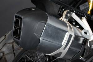 Image 42/50 of BMW DUMMY (2017)