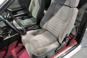 Bild 17/25 von Alfa Romeo Alfetta GTV 2.0 L (1980)