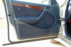 Bild 22/40 von Mercedes-Benz C 200 Kompressor (1997)