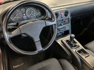 Immagine 6/8 di Mazda MX-5 1.6 (1991)