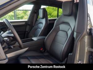 Imagen 11/39 de Porsche Cayenne S Electric (2026)