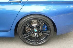 Image 25/50 of BMW M5 (2014)