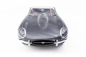 Image 5/32 of Jaguar E-Type 3.8 (1961)