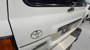 Image 21/48 de Toyota Land Cruiser FJ80 (1992)