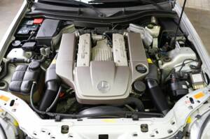 Imagen 34/50 de Mercedes-Benz SLK 32 AMG (2002)