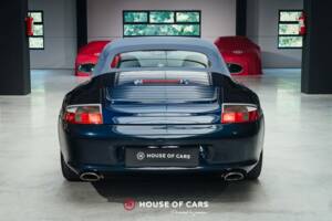 Imagen 8/25 de Porsche 911 Carrera (2004)
