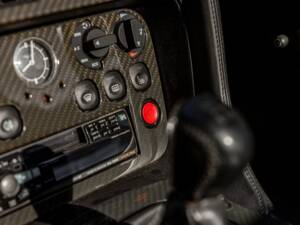 Bild 75/83 von Aston Martin DB 7 Vantage Volante (2001)