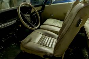 Image 24/50 of Chrysler 300 L (1970)