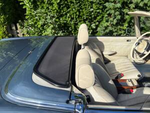 Image 22/38 de Mercedes-Benz 280 SL (1970)