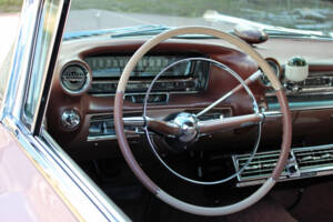 Bild 20/40 von Cadillac 62 Coupe DeVille (1959)