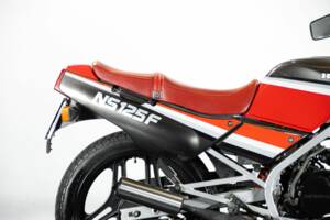 Image 32/50 of Honda NS 125F (1985)