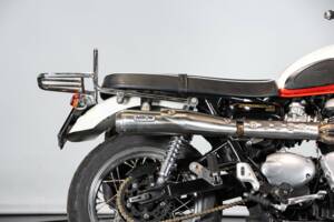 Image 33/50 of Triumph DUMMY (2014)