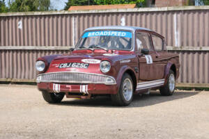 Image 45/50 de Ford Anglia (1965)