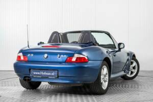 Image 43/50 of BMW Z3 2.2i (2001)