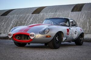 Immagine 14/50 di Jaguar E-Type 3.8 (1962)