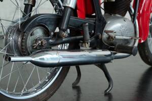 Image 18/28 of MV Agusta 125 TR (1958)