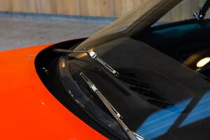 Image 32/74 of Ferrari 365 GTB/4 Daytona (1971)