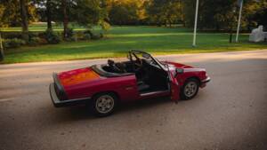 Image 18/32 of Alfa Romeo 1.6 Spider (1989)