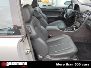 Immagine 11/15 di Mercedes-Benz CLK 320 (2000)