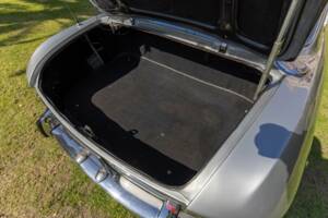 Imagen 29/47 de Ferrari 330 GT 2+2 (1964)