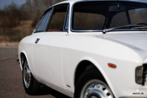 Immagine 23/42 di Alfa Romeo Giulia 1600 Sprint GT Veloce (1967)