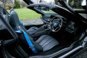 Bild 2/36 von BMW i8 Roadster (2019)