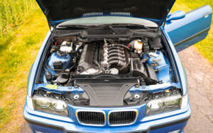 Image 64/72 of BMW M3 (1998)