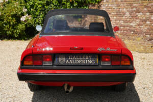 Image 6/50 of Alfa Romeo 2.0 Spider (1990)