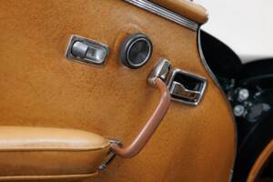 Image 8/32 of Mercedes-Benz 280 SE 3,5 (1971)