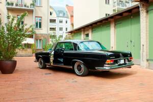 Imagen 4/199 de Mercedes-Benz 280 SE 3,5 (1971)